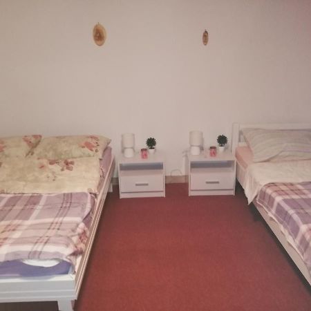 Studio Apartman Small Lili Popovaca Zewnętrze zdjęcie